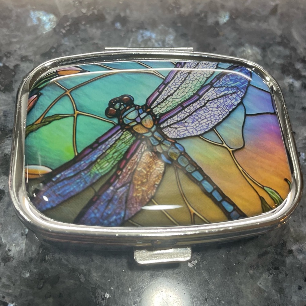 Dragonfly stained-glass pill case / NWOT! - Picture 2 of 9